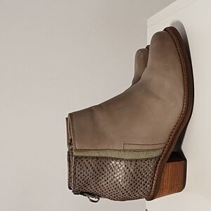 Hush Puppies Leather Ankle Boots